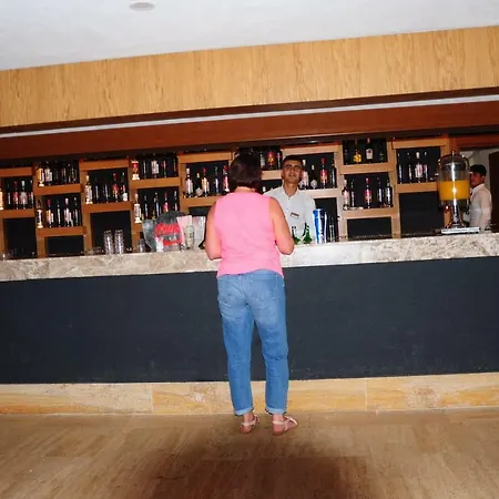 ホテル Iko Melisa Garden 4*