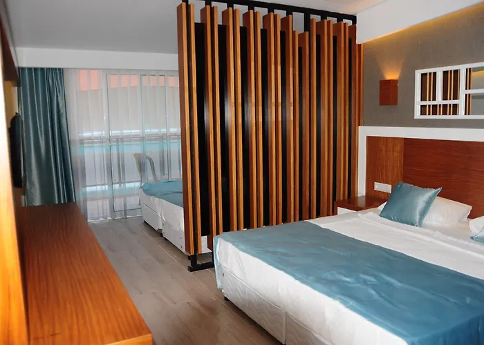 Iko Melisa Garden Hotel 4*